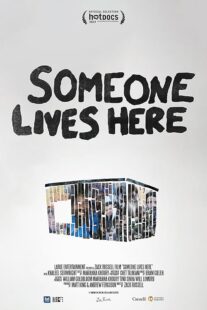 دانلود فیلم Someone Lives Here 2023389555-1546911735