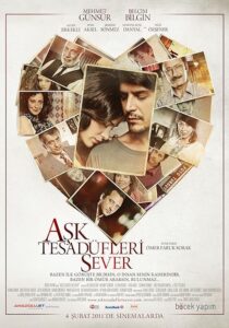 دانلود فیلم Love Likes Coincidences 2011395452-1911497702