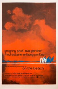دانلود فیلم On the Beach 1959399529-2031302600